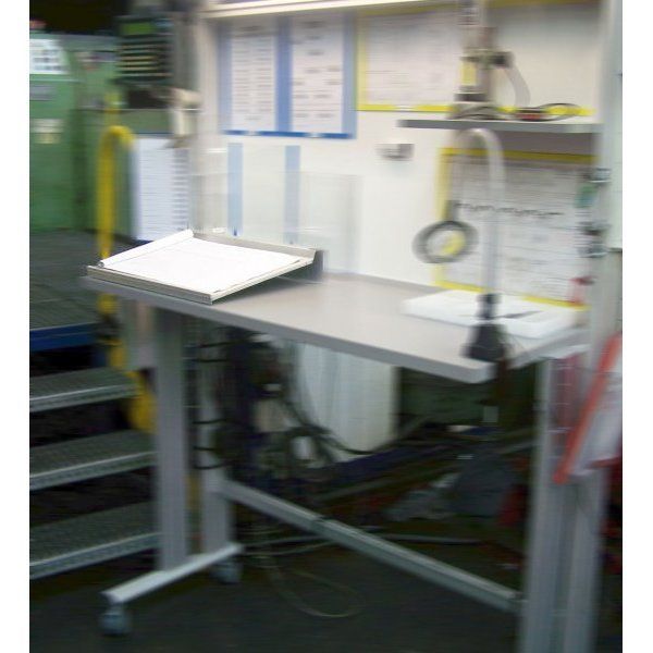 datapost-b-sans-couvercle-sur-plan-de-travail