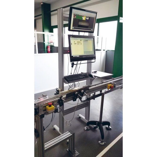 mobipost-500a-l-700-x-p-500-x-h-1700-mm-sur-pieds-sans-coffret-de-protection-ecran