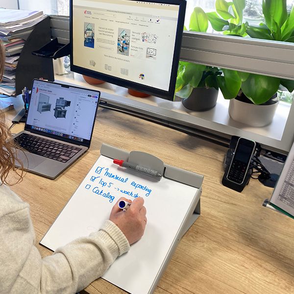 datanote-pupitre-decriture-au-feutre-effacable