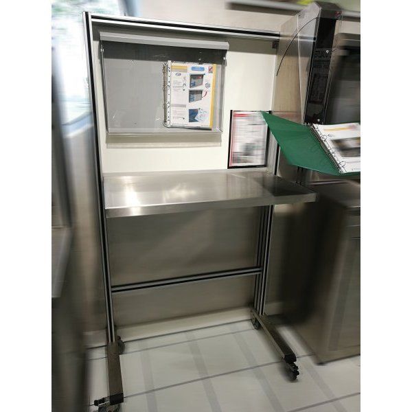 qualipost-650a-inox-l-1264-x-p-500-x-h-1700-mm-avec-plateau-en-inox